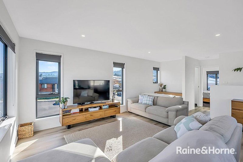 Photo - 1/11 Melner Place, Oakdowns TAS 7019 - Image 7