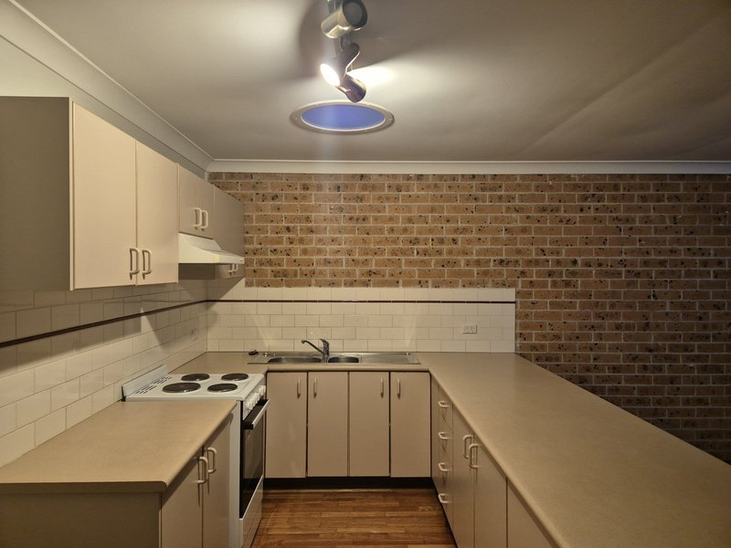 Photo - 1/11 Mount Close, Cranebrook NSW 2749 - Image 2