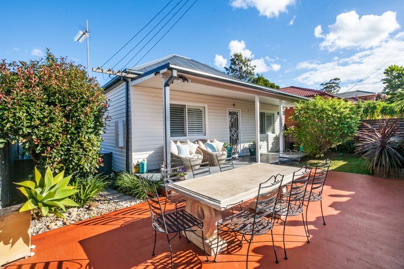 Photo - 111 Mount Keira Road, West Wollongong NSW 2500 - Image 2