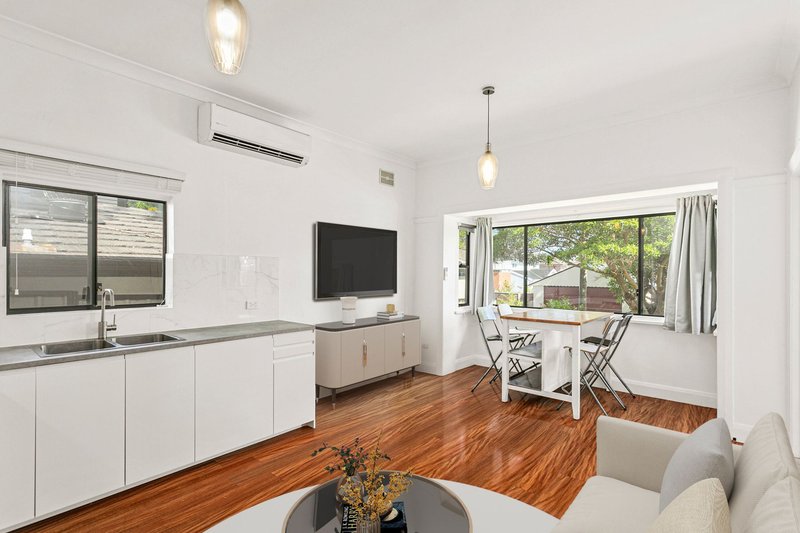 Photo - 1/11 Moyarta Street, Hurstville NSW 2220 - Image 2