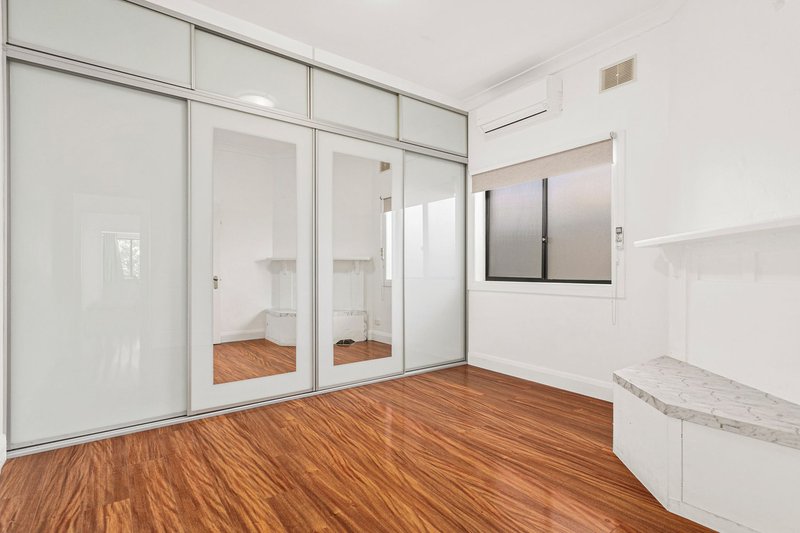 Photo - 1/11 Moyarta Street, Hurstville NSW 2220 - Image 4