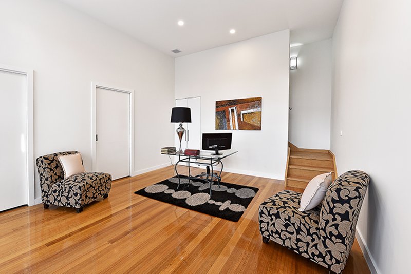 Photo - 1/11 Nicholson Street, Coburg VIC 3058 - Image 3