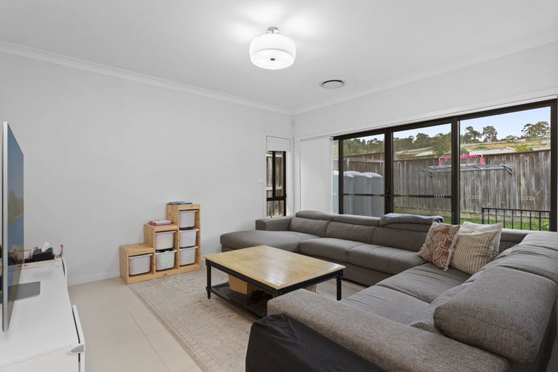 Photo - 111 Nijong Drive, Pemulwuy NSW 2145 - Image 5