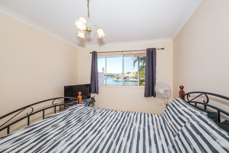 Photo - 1/11 Norrland Court, Banksia Beach QLD 4507 - Image 15