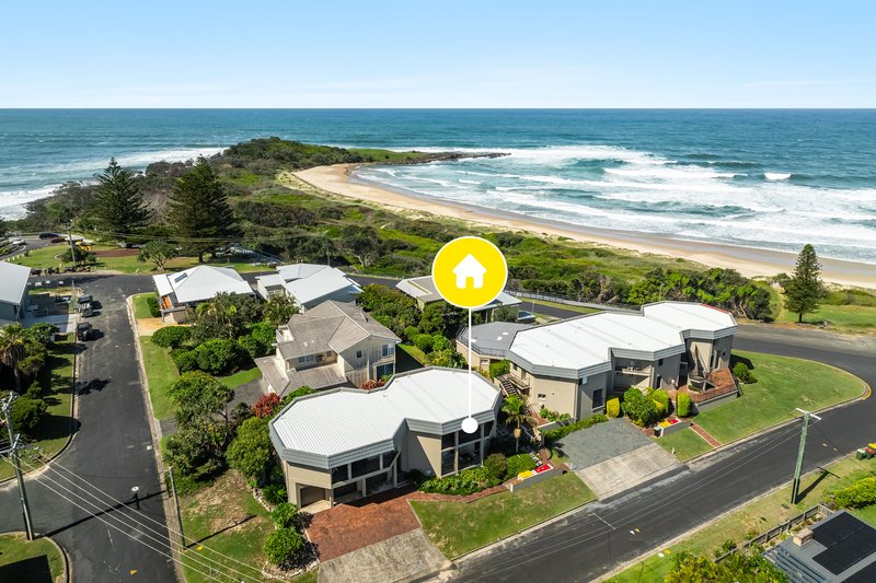 Photo - 11/1 Pippie Street, Yamba NSW 2464 - Image 1