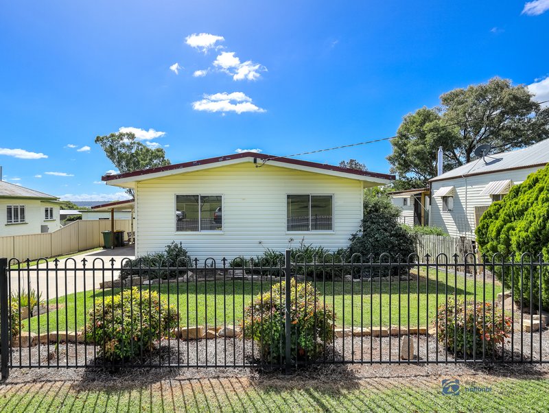 Photo - 111 Pratten Street, Warwick QLD 4370 - Image 2