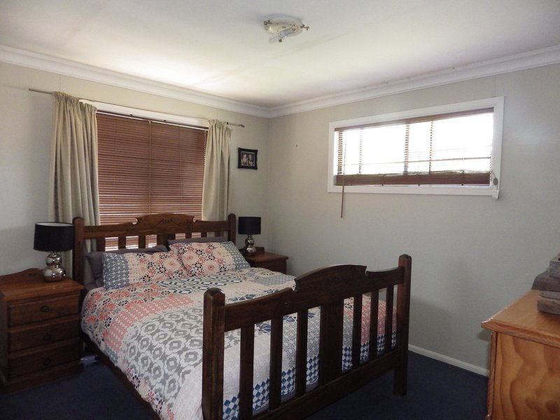 Photo - 111 Quintin Street, Roma QLD 4455 - Image 3