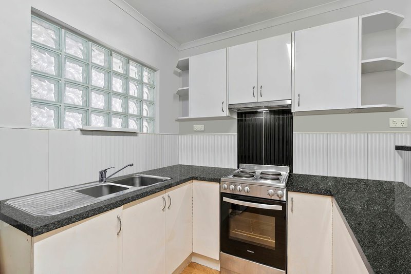Photo - 11/1 Ray Street, Yorkeys Knob QLD 4878 - Image 1