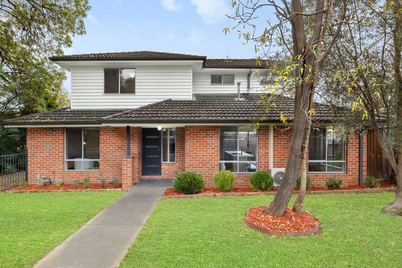 Photo - 1/11 Richards Avenue, Watsonia VIC 3087 - Image 1