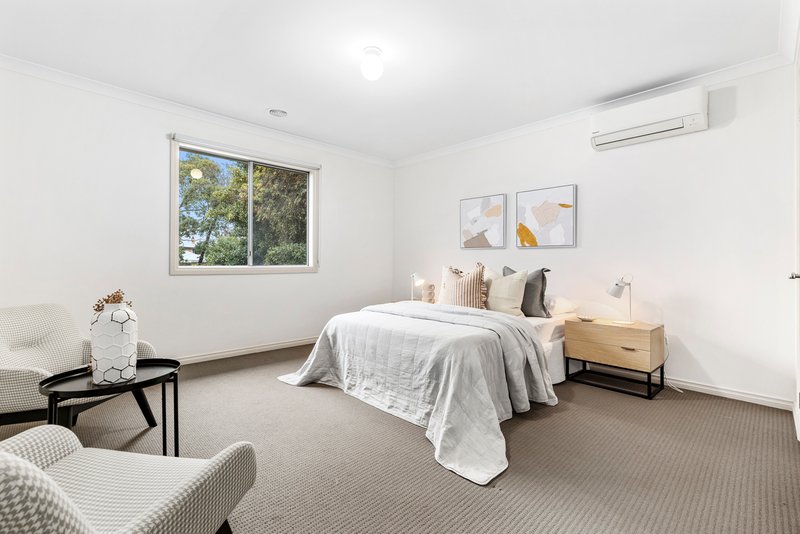 Photo - 1/11 Richards Avenue, Watsonia VIC 3087 - Image 12