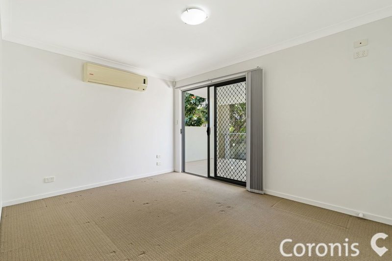 Photo - 1/11 Rise Street, Holland Park QLD 4121 - Image 7