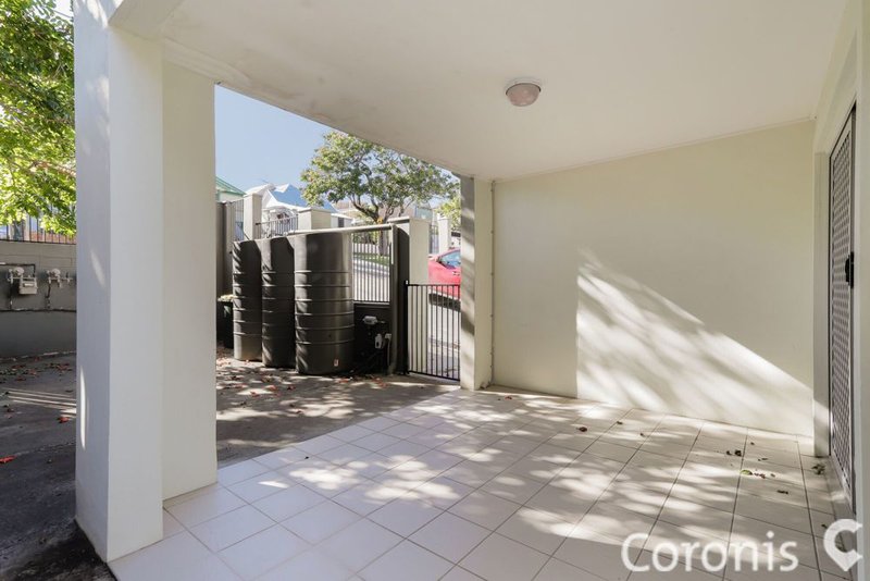 Photo - 1/11 Rise Street, Holland Park QLD 4121 - Image 12