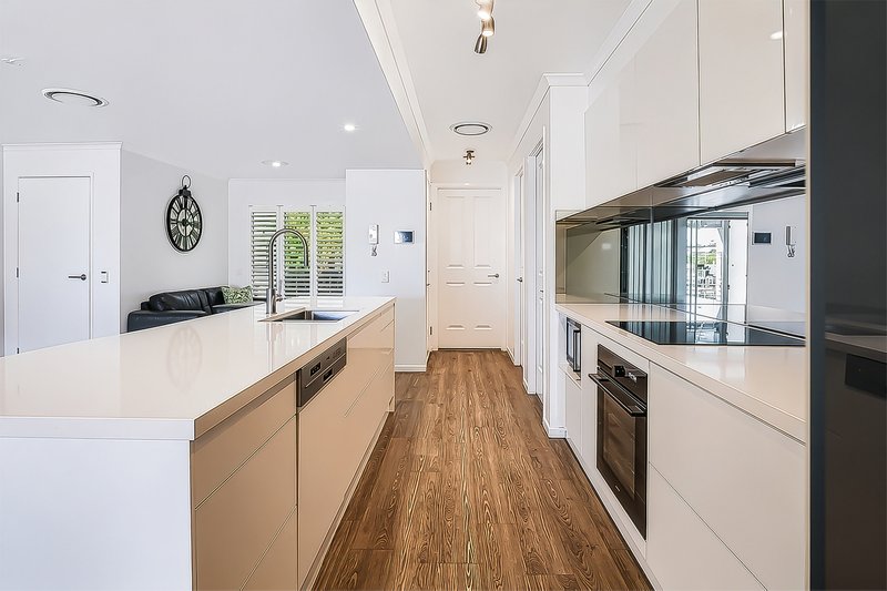 Photo - 11/1 Riverwalk Avenue, Robina QLD 4226 - Image 3