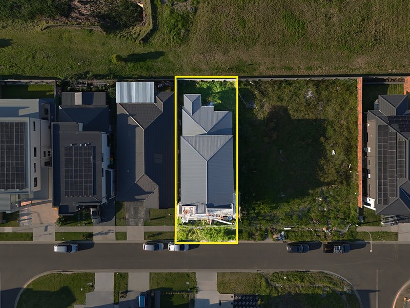 111 Rosedale Circuit, Carnes Hill NSW 2171