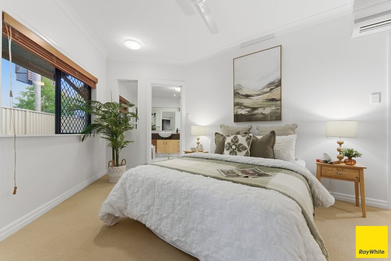 Photo - 1/11 Rutherford Street, Yorkeys Knob QLD 4878 - Image 7