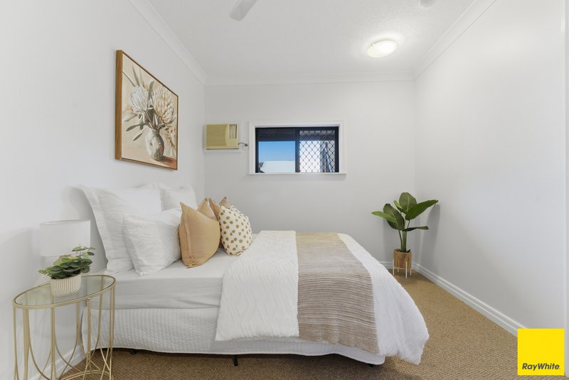 Photo - 1/11 Rutherford Street, Yorkeys Knob QLD 4878 - Image 9