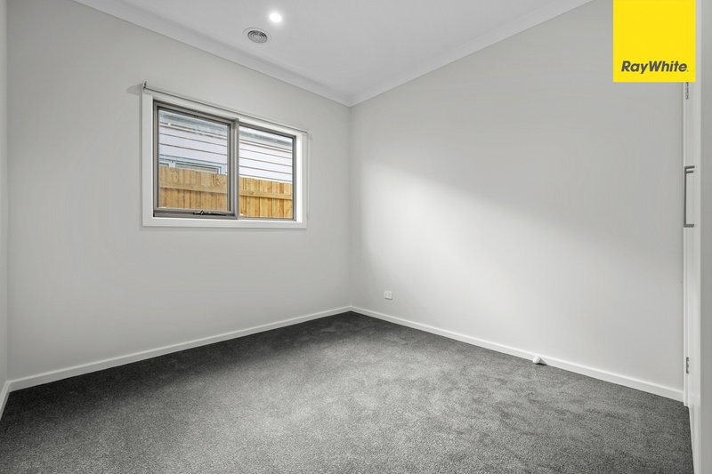Photo - 111 Saint Arnaud Road, Eynesbury VIC 3338 - Image 4