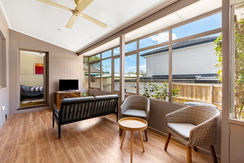 Photo - 1/11 Scott Grove, Burwood VIC 3125 - Image 7