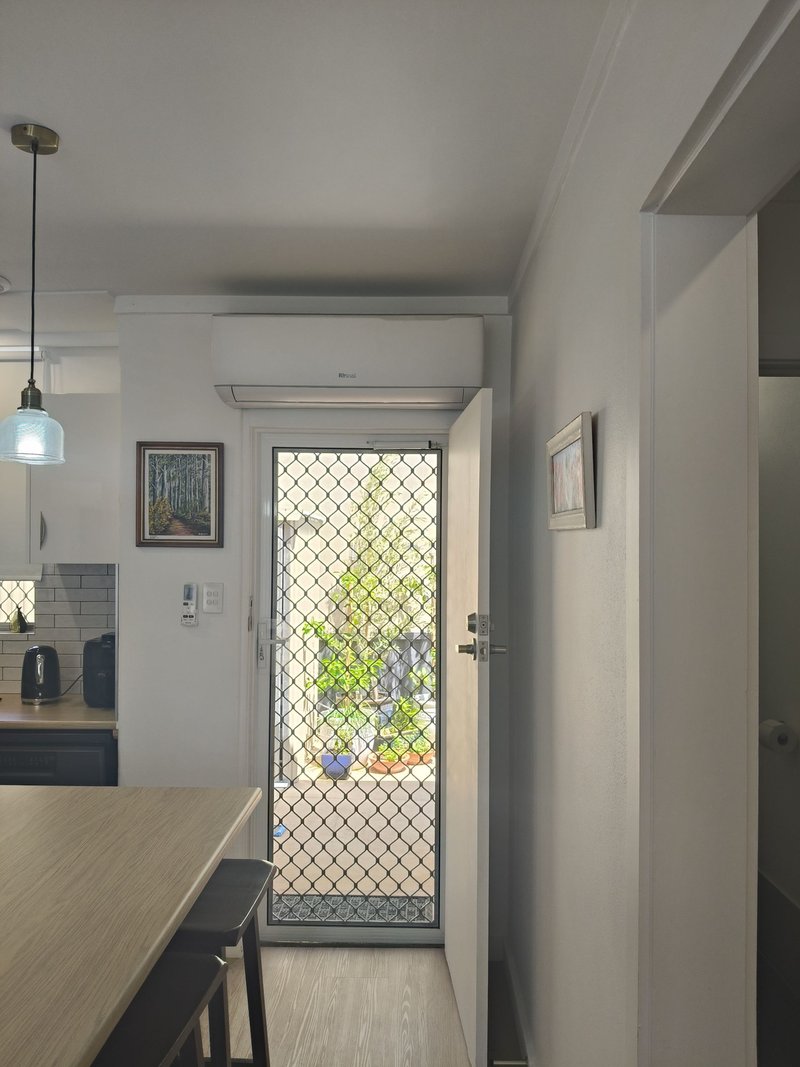Photo - 1/11 Scott Street, Bunbury WA 6230 - Image 12