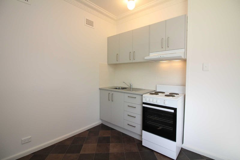 Photo - 1/11 Shackel Av , Guildford NSW 2161 - Image 3