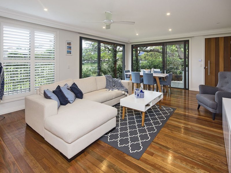 Photo - 1/11 Simon Street, Yeronga QLD 4104 - Image 9