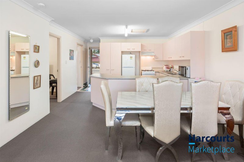 Photo - 11/1 Spalding Crescent, Goodna QLD 4300 - Image 4