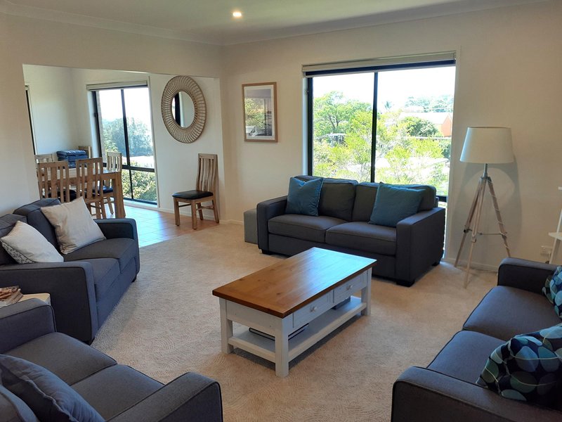 Photo - 111 Tallawang Avenue, Malua Bay NSW 2536 - Image 6