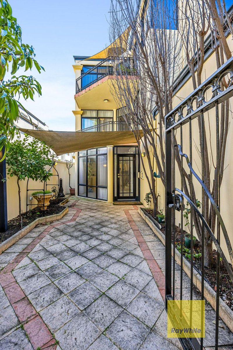 Photo - 1/11 The Avenue, Crawley WA 6009 - Image 2