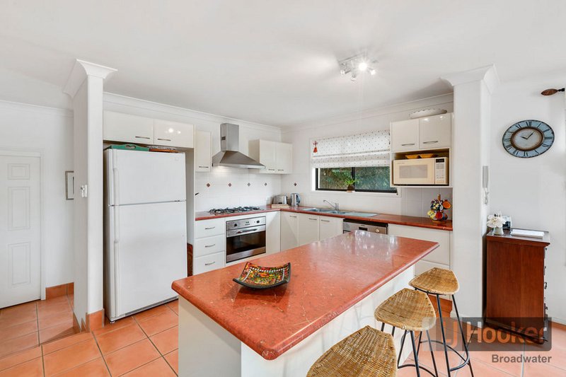 Photo - 1/11 Vaggelas Crescent, Biggera Waters QLD 4216 - Image 6