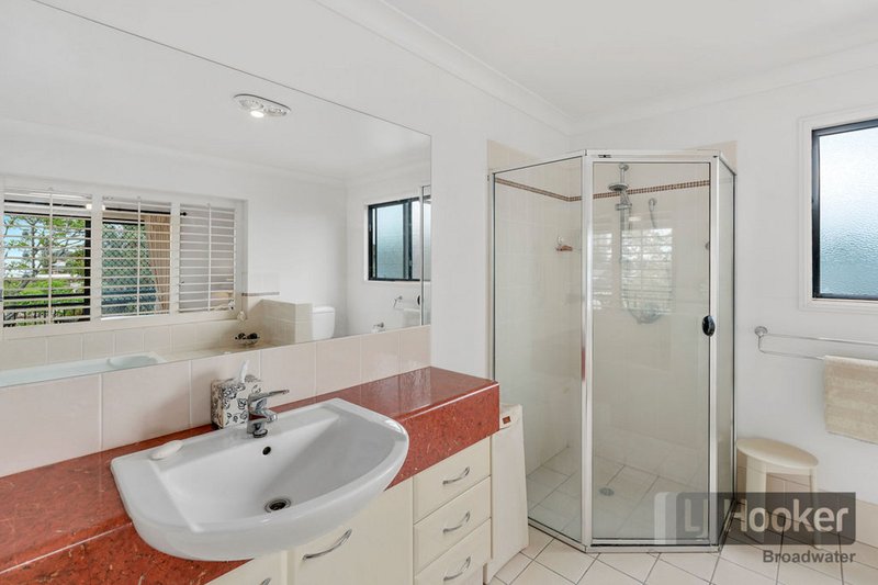 Photo - 1/11 Vaggelas Crescent, Biggera Waters QLD 4216 - Image 10