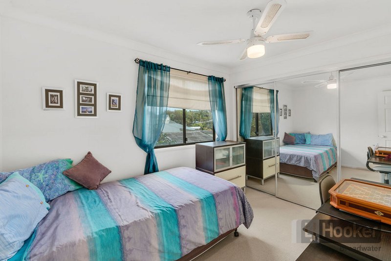 Photo - 1/11 Vaggelas Crescent, Biggera Waters QLD 4216 - Image 11