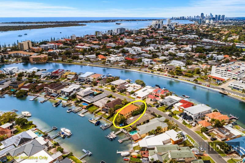 Photo - 1/11 Vaggelas Crescent, Biggera Waters QLD 4216 - Image 23