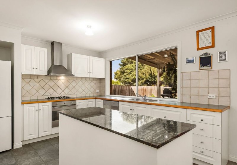 Photo - 111 Victor Road, Bentleigh East VIC 3165 - Image 3