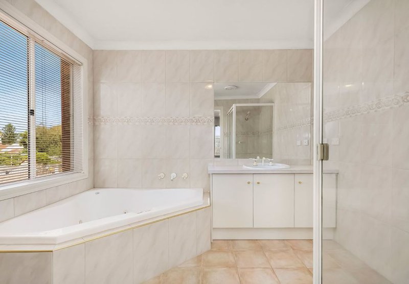 Photo - 111 Victor Road, Bentleigh East VIC 3165 - Image 7