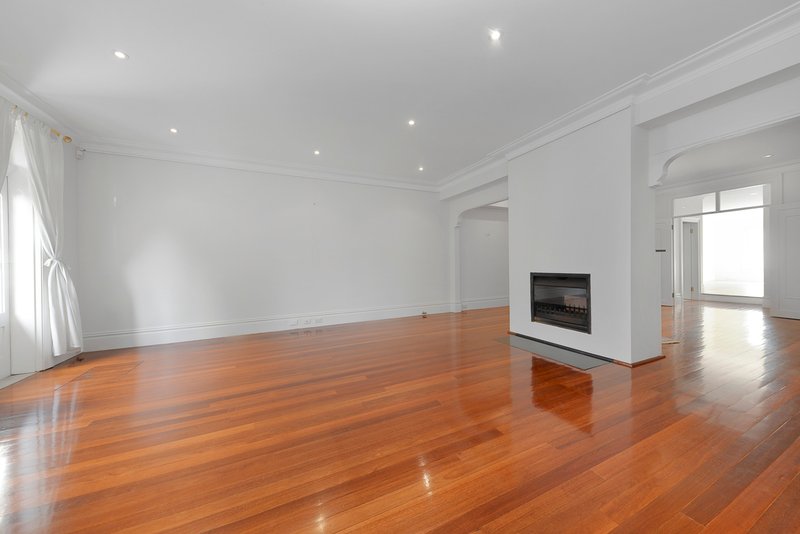 Photo - 111 Windsor Street, Paddington NSW 2021 - Image 3