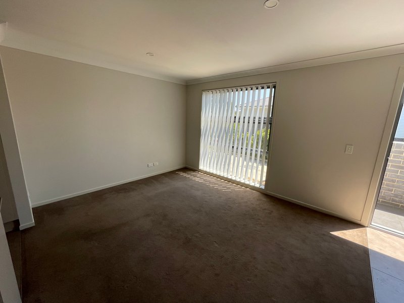 Photo - 11/1 Wood Street, Bonnells Bay NSW 2264 - Image 3