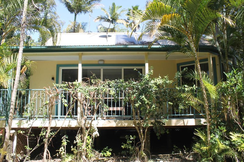 Photo - 11/10-12 Tropic Lodge , Korora NSW 2450 - Image 1