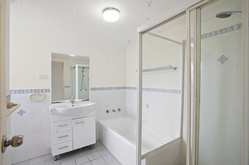Photo - 11/10-14 Calliope Street, Guildford NSW 2161 - Image 4