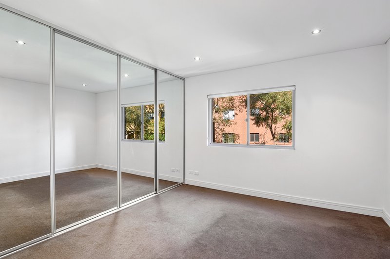 Photo - 11/10-14 Duke Street, Kensington NSW 2033 - Image 3