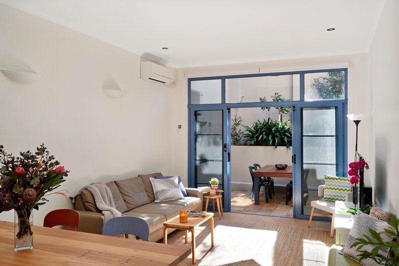 Photo - 11/10-14 John Street, Leichhardt NSW 2040 - Image 2