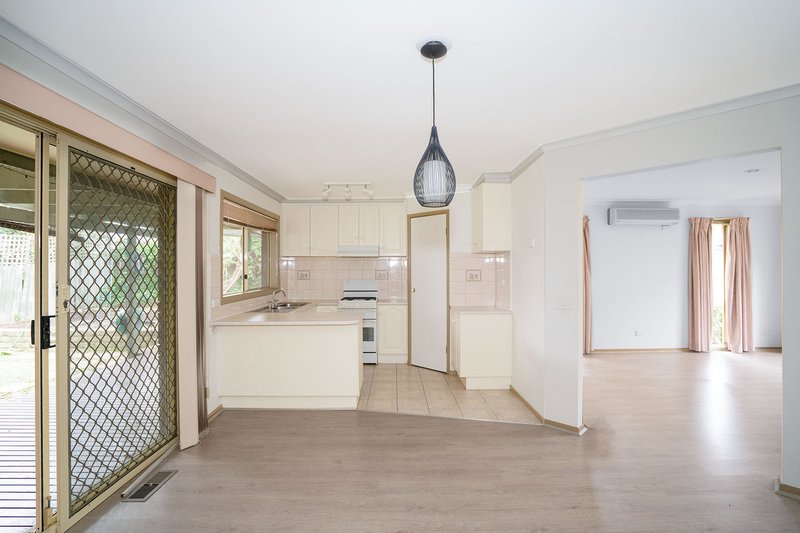 Photo - 1/110 Dorset Road, Croydon VIC 3136 - Image 3