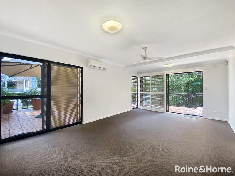 Photo - 1/110 Indooroopilly Road, Taringa QLD 4068 - Image 3