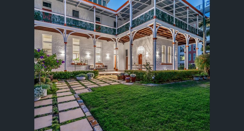 Photo - 1/110 Main Street, Kangaroo Point QLD 4169 - Image 4