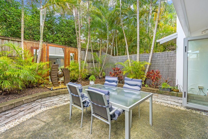 Photo - 1/110 Slatyer Avenue, Bundall QLD 4217 - Image 17