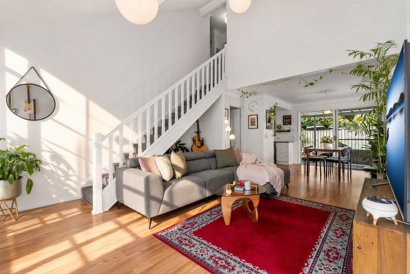 Photo - 11/10 Stanton Road, Tingalpa QLD 4173 - Image 1