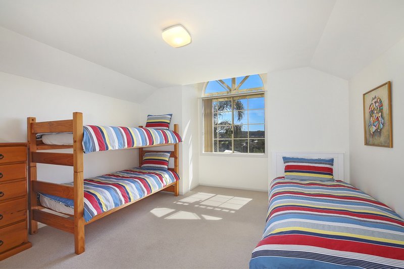 Photo - 11/10 Whiting Avenue, Terrigal NSW 2260 - Image 7