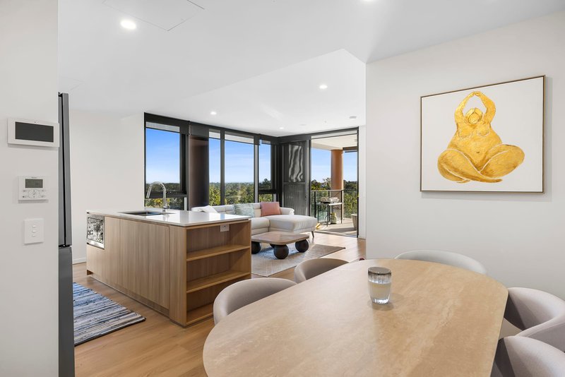 Photo - 11103/29 Finney Road, Indooroopilly QLD 4068 - Image 6