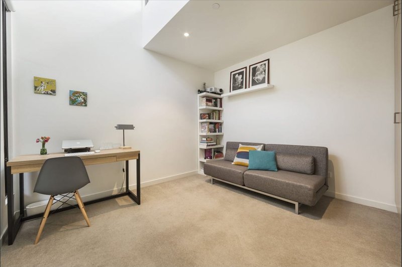 Photo - 11/106 Murrumbeena Road, Murrumbeena VIC 3163 - Image 3