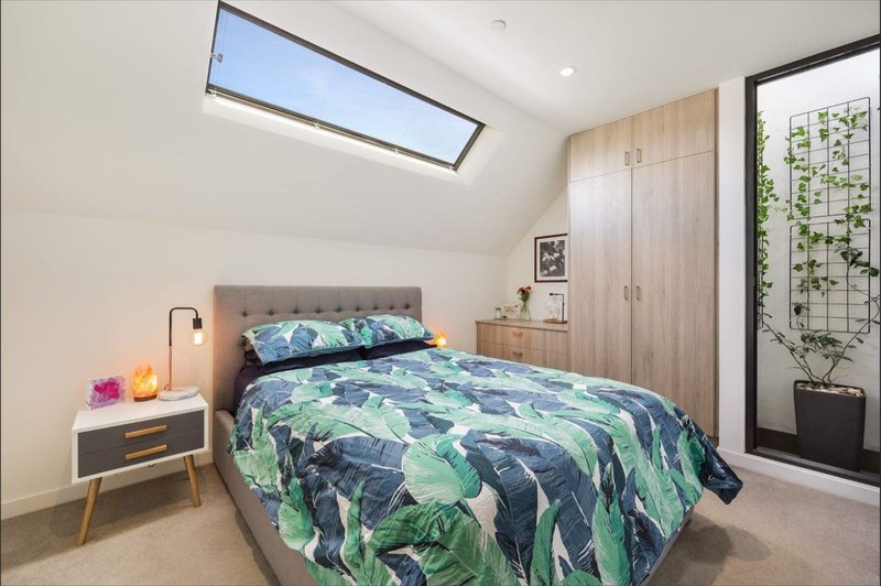 Photo - 11/106 Murrumbeena Road, Murrumbeena VIC 3163 - Image 4