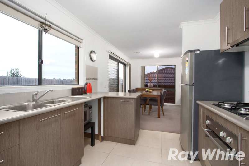 Photo - 11/107 Army Road, Pakenham VIC 3810 - Image 4